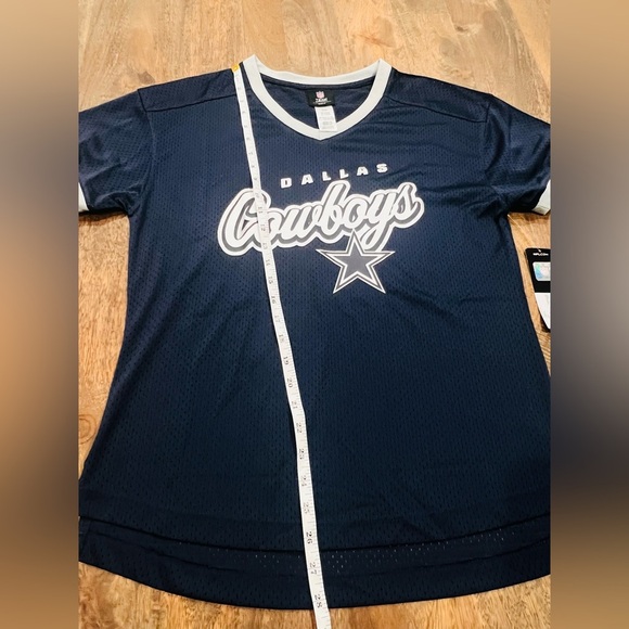 Dallas Cowboys Women’s Shirt NWT- Medium 7/8 - Picture 6 of 7